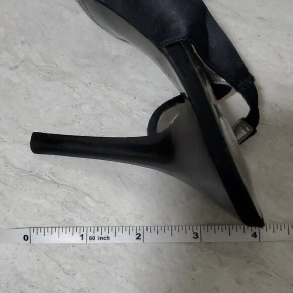 Guess Heels - Picture 6 of 7